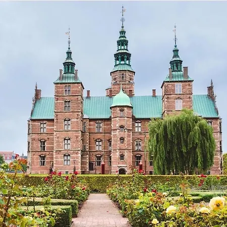 Family-friendly House With Garden And Parking Spot *