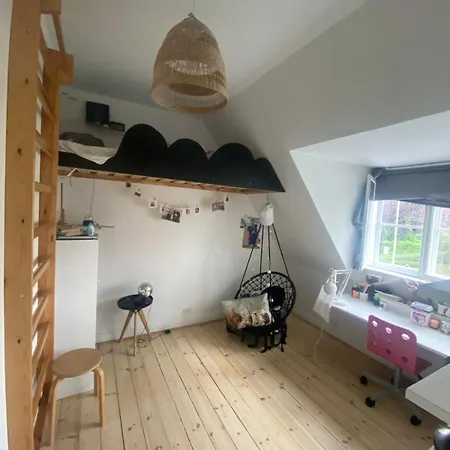 Family-friendly House With Garden And Parking Spot קופנהגן