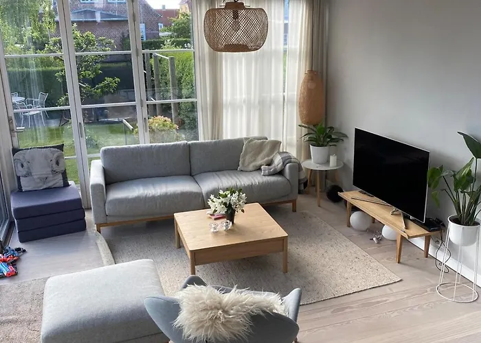 Apartment Family-friendly House With Garden And Parking Spot