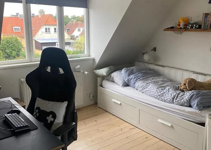 Family-friendly House With Garden And Parking Spot *