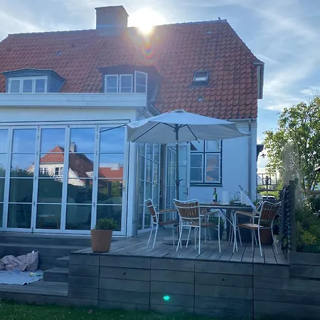Family-friendly House With Garden And Parking Spot Apartament *